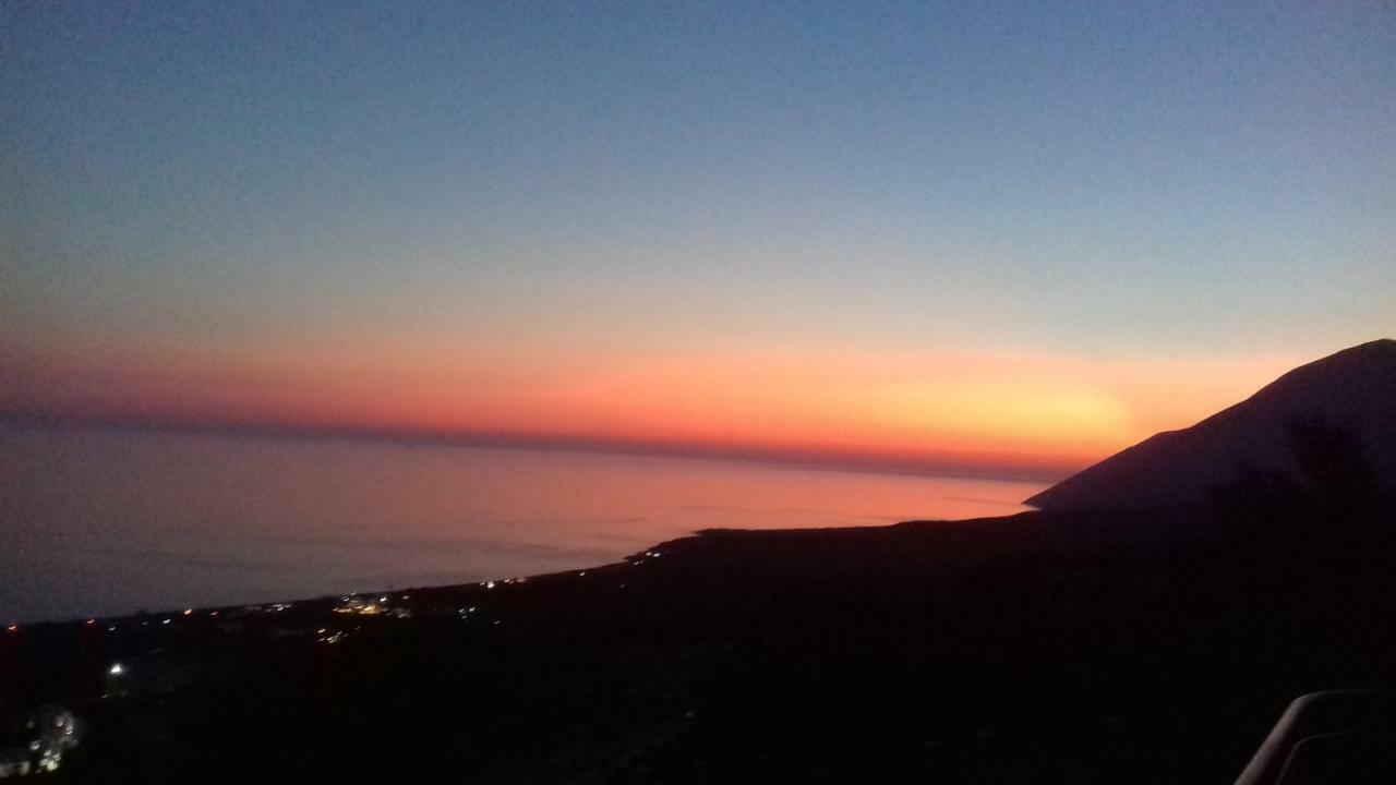Bluflest Bed & Breakfast Dhermi Exterior photo